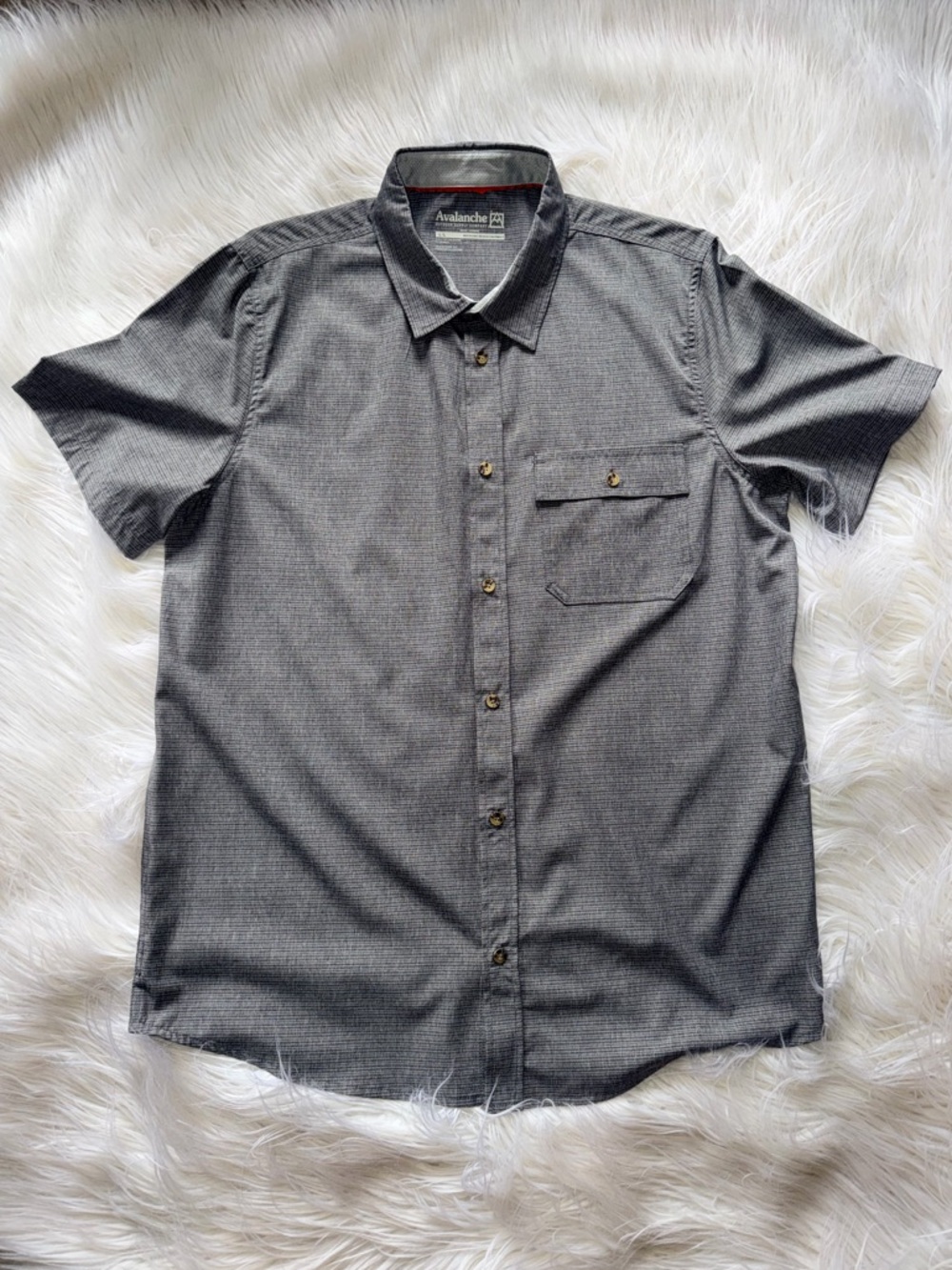 Avalanche Outdoor Supply Co Men's Grey Striped Short-Sleeve Button-Down Shirt